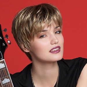 Искусственный парик Tool